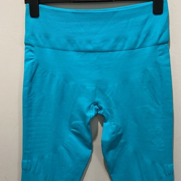 Lululemon Zone In Crop Leggings Tight Compression Shaping High Rise Size 12 - Picture 11 of 13